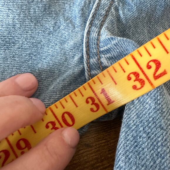 Aritzia Denim Forum The Farrah Hi-Rise Wide Leg Cargo Jean EUC Size 29 - Picture 14 of 14